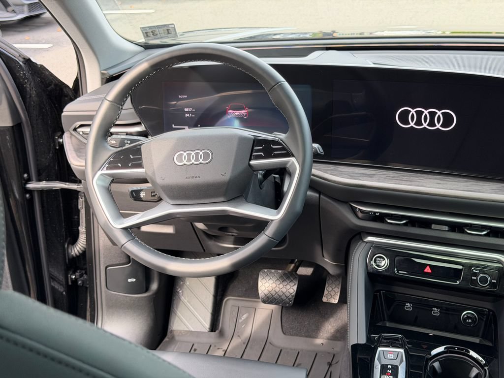 Used 2025 Audi Q5 Premium Plus w/ Premium Plus AWD/4WD image 22