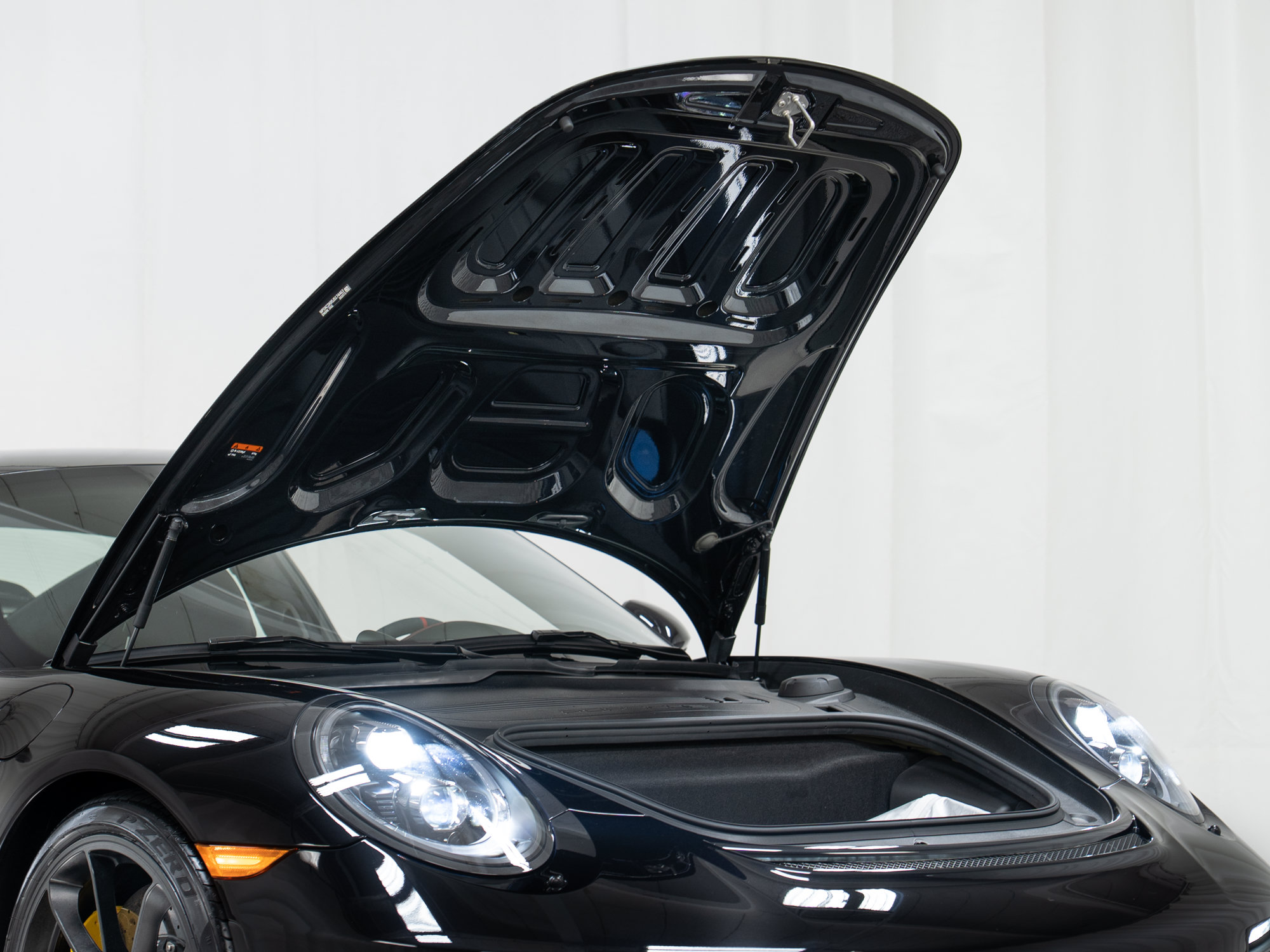 Certified 2018 Porsche 911 GT3 RWD image 12