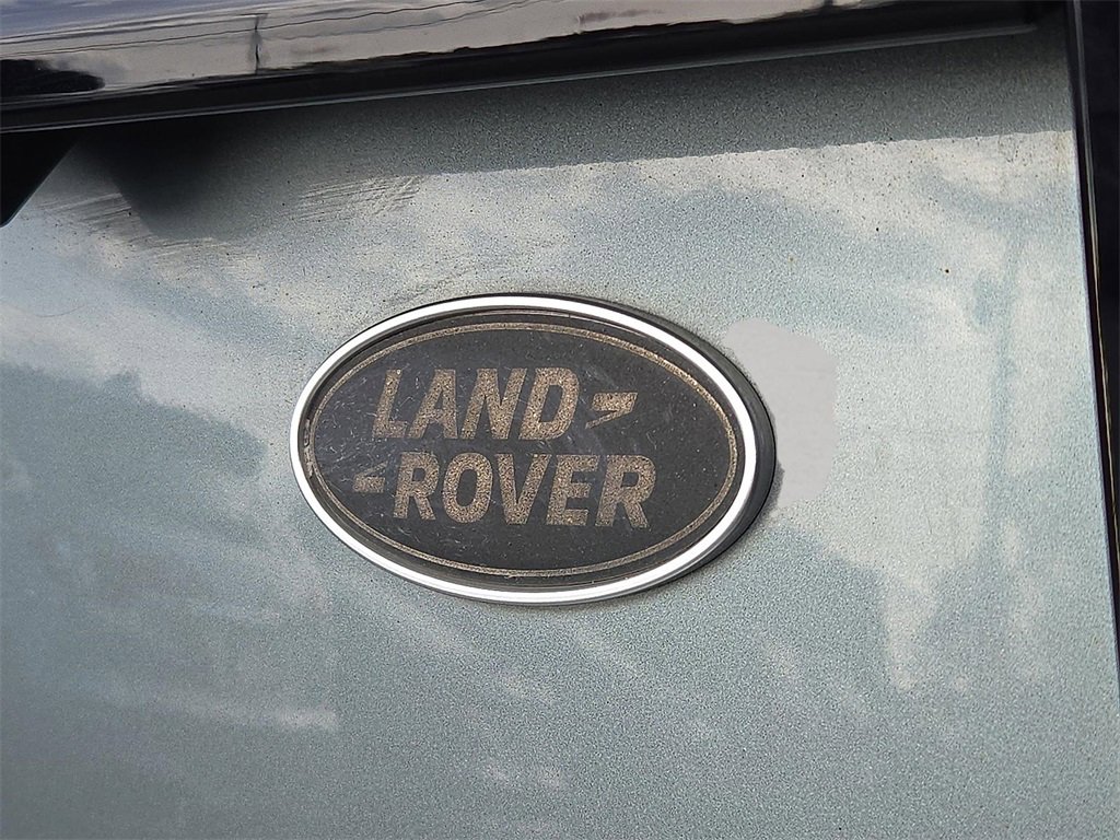 Used 2017 Land Rover Discovery Sport HSE image 29