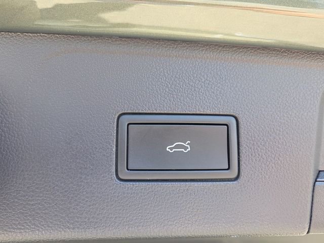 Used 2026 Volkswagen Atlas SE FWD image 14