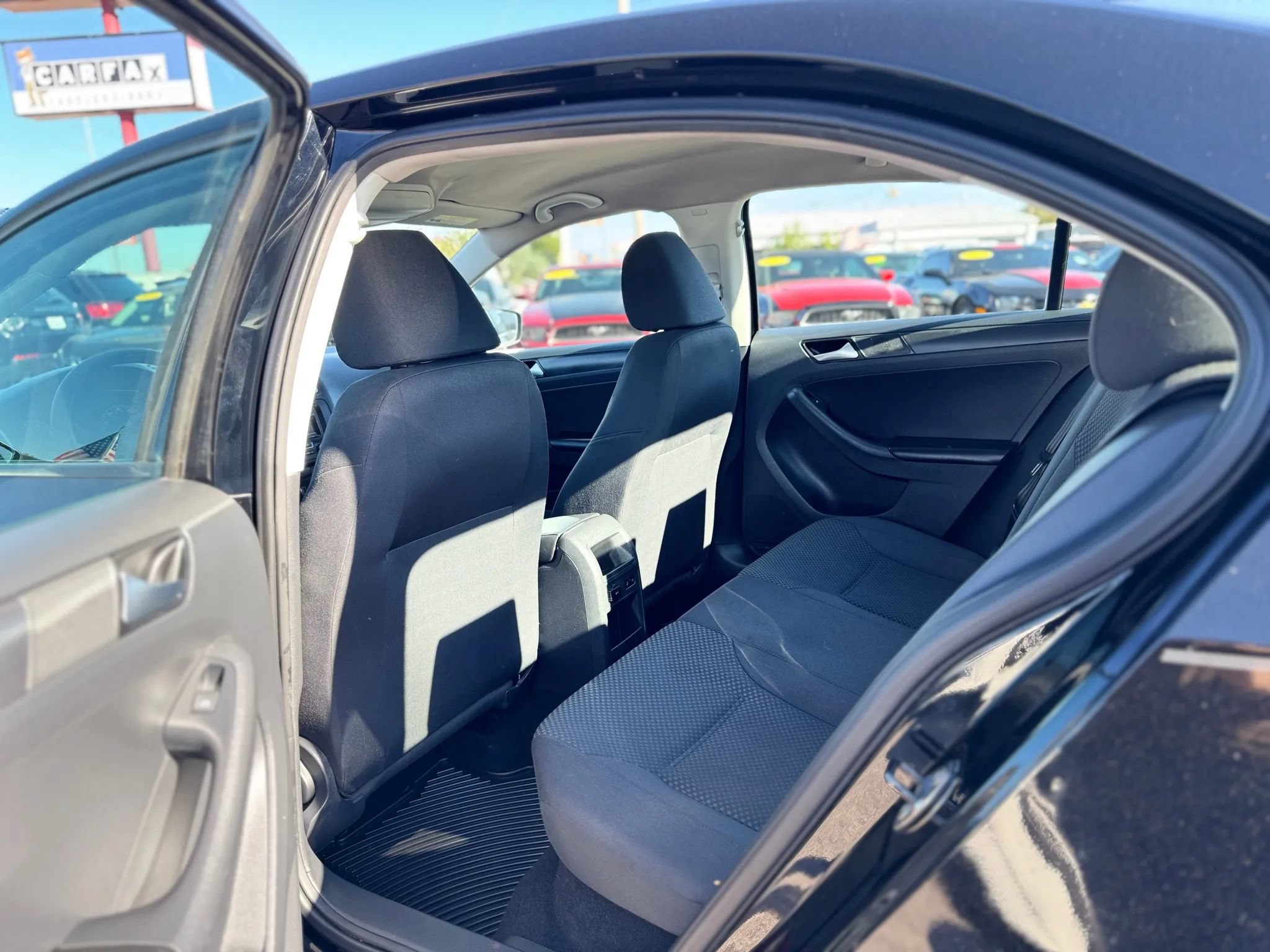 Used 2014 Volkswagen Jetta S image 24