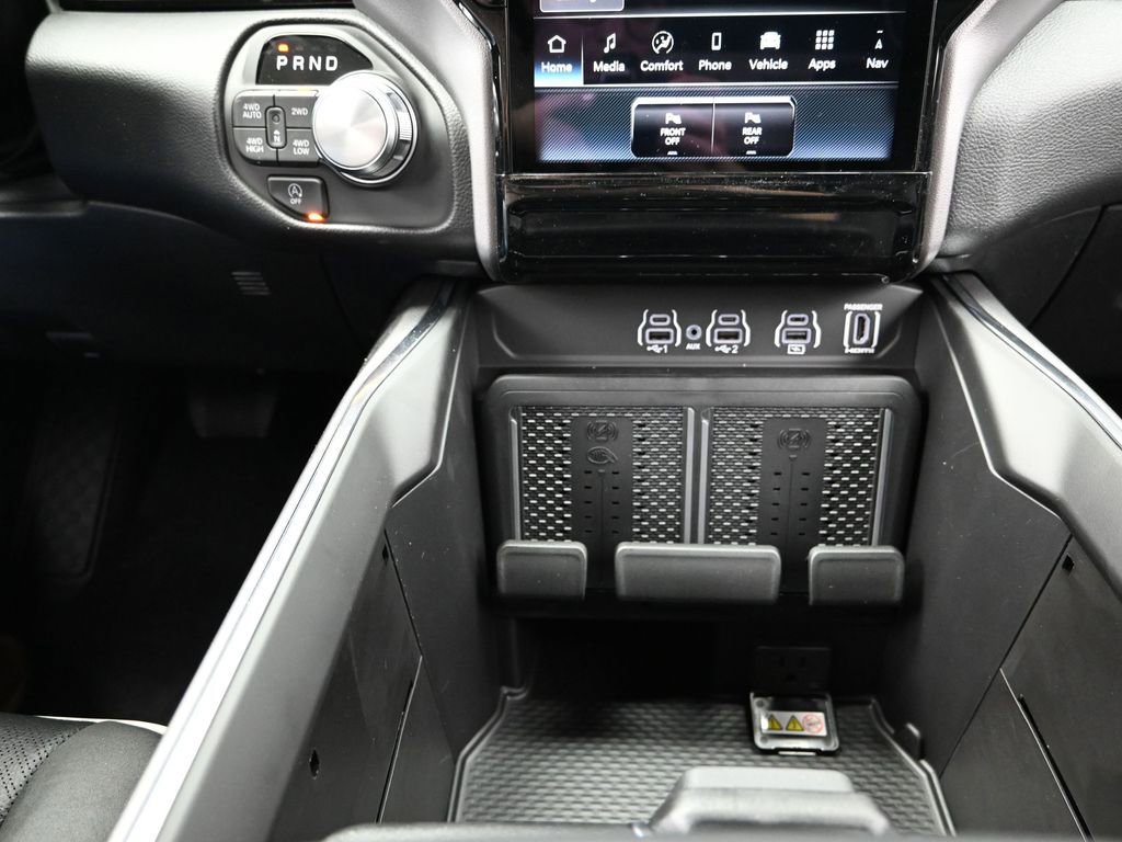 New 2026 RAM 1500 Laramie AWD/4WD image 40