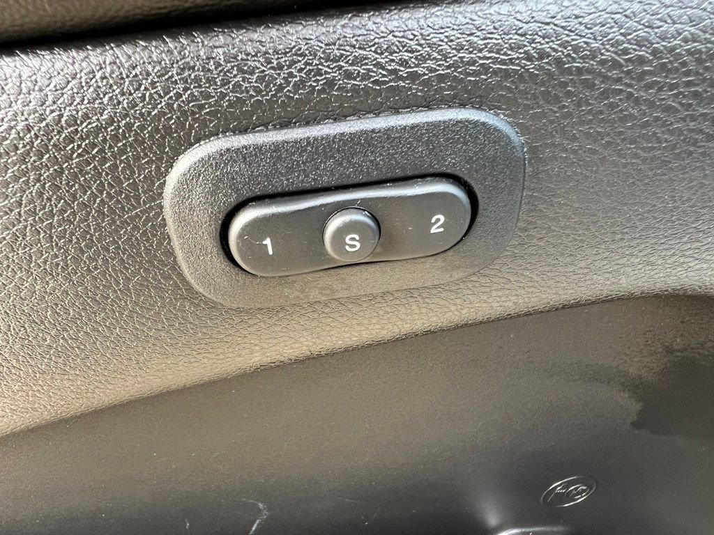 Used 2021 Jeep Grand Cherokee Limited image 25