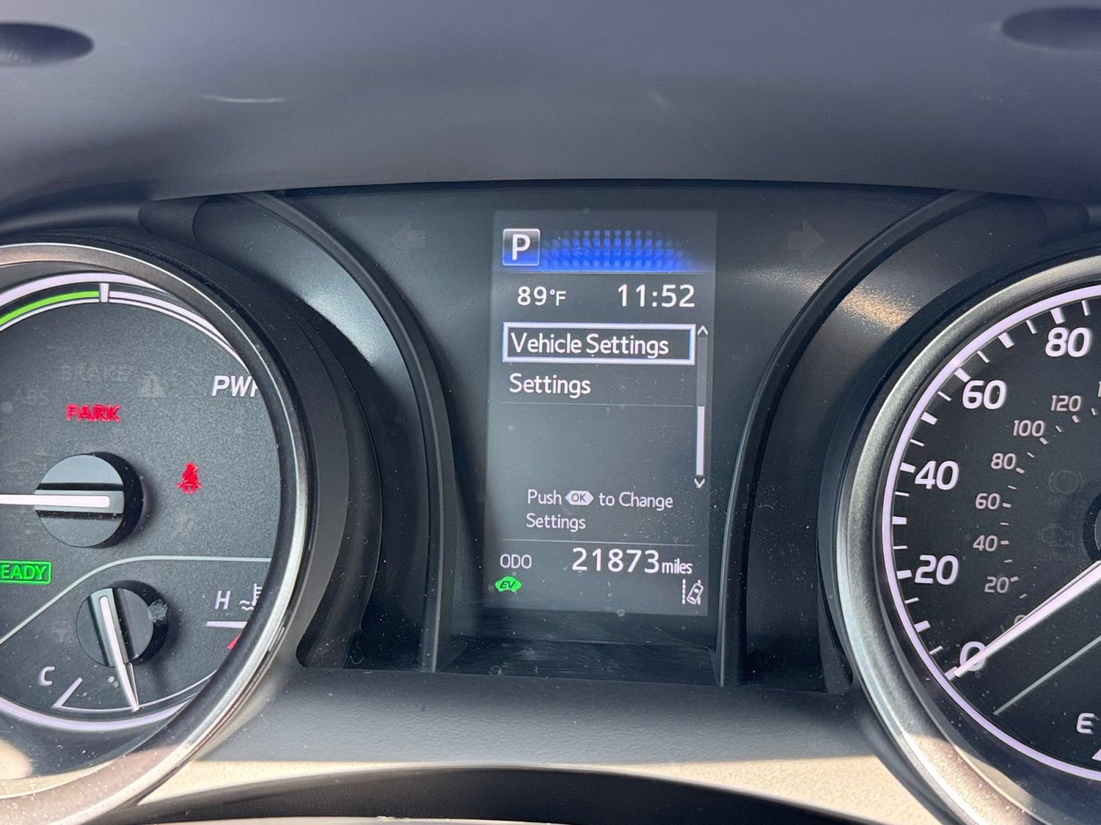 Used 2024 Toyota Camry SE FWD image 22