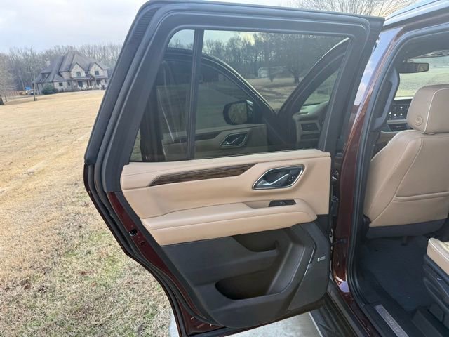 Used 2022 Chevrolet Tahoe Premier w/ Texas Edition AWD/4WD image 19