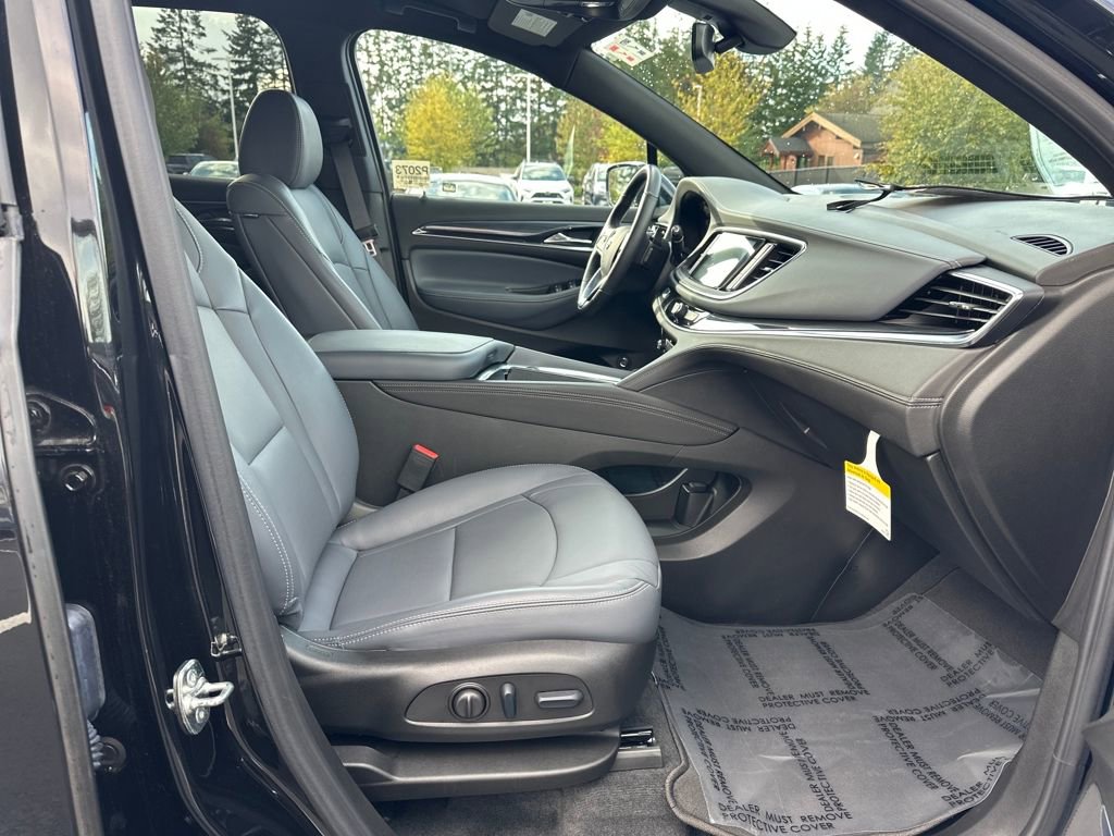 Used 2024 Buick Enclave Essence w/ Sport Touring Edition image 19