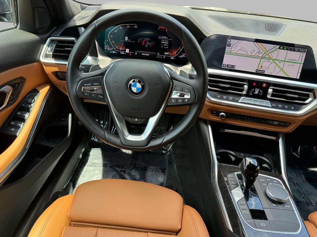 Used 2022 BMW 330i xDrive Sedan w/ Premium Package 2 AWD/4WD image 4
