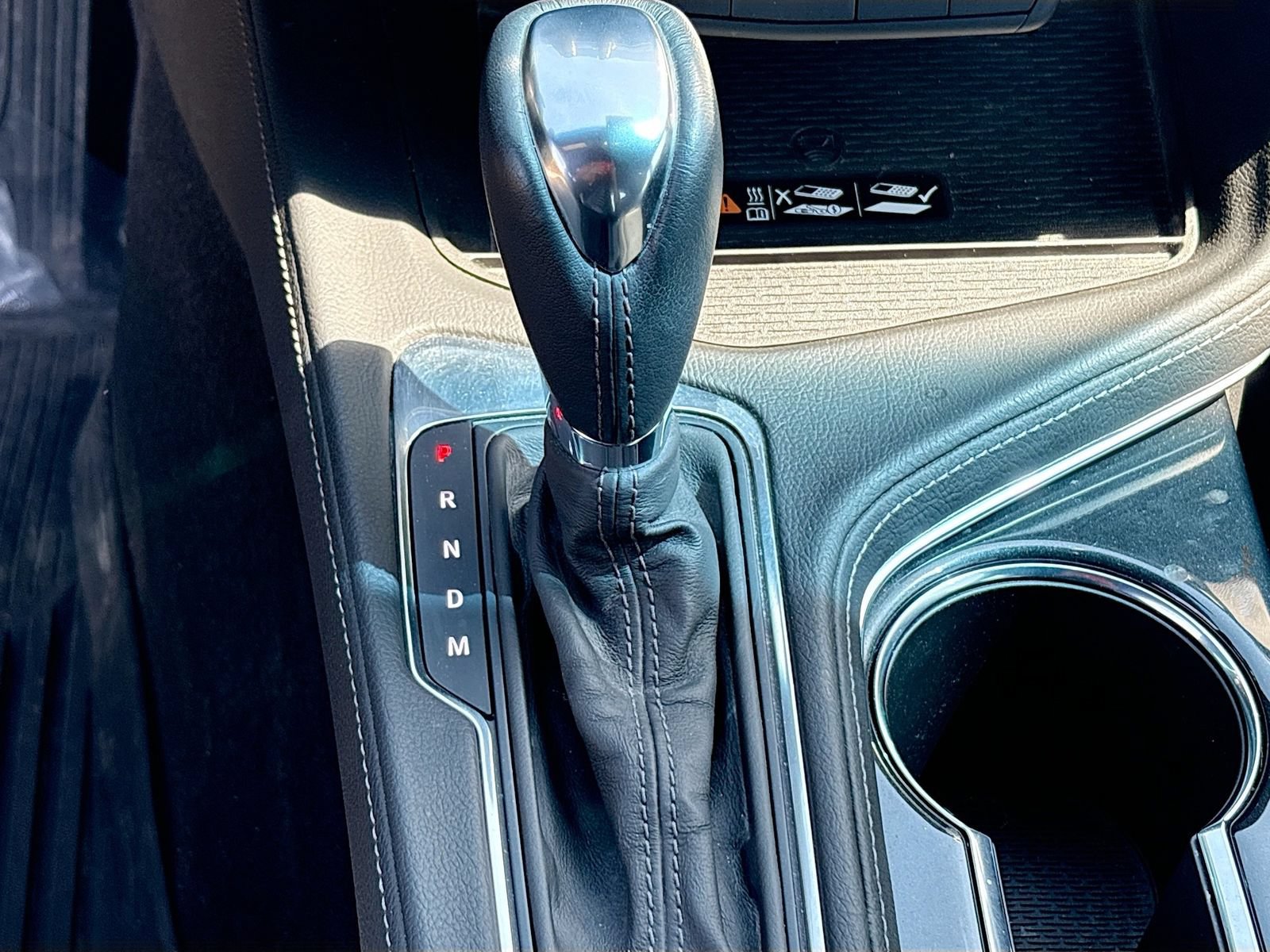 Used 2025 Cadillac CT4 Luxury RWD image 17