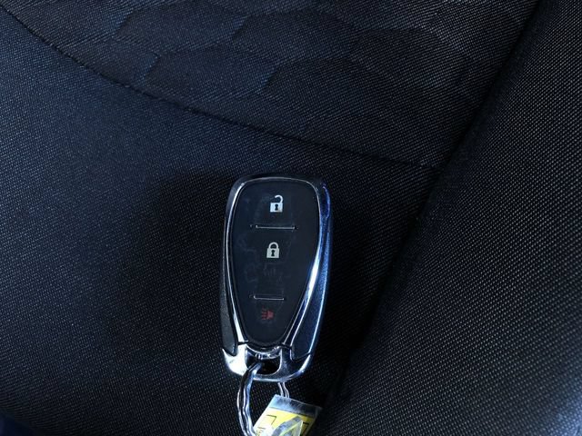 Used 2018 Chevrolet Equinox LT FWD image 32