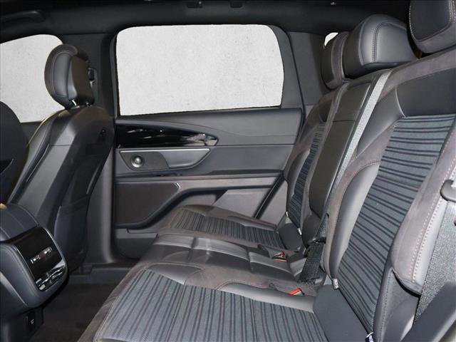 Used 2024 Lincoln Nautilus Reserve w/ Equipment Group 202A image 23