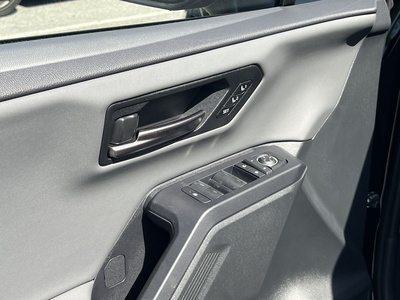 New 2026 Toyota RAV4 XSE AWD/4WD image 10
