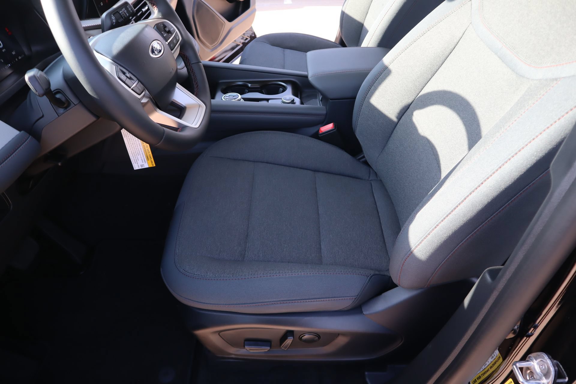 New 2026 Ford Explorer Active AWD/4WD image 11