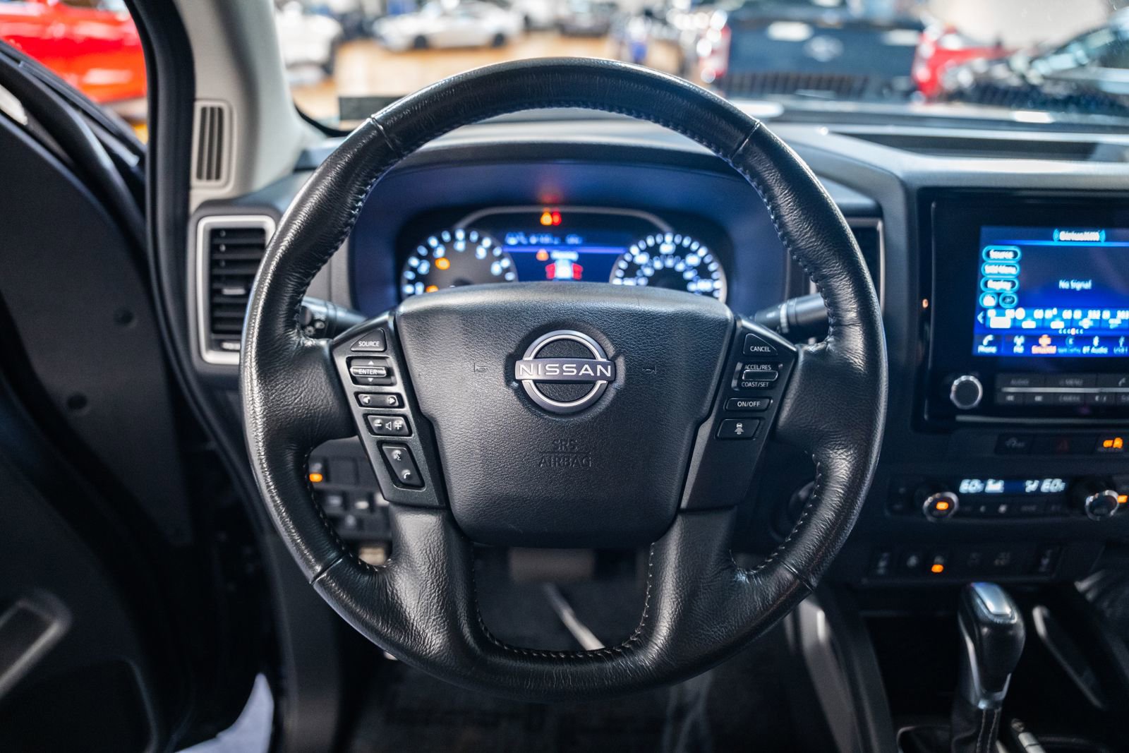 Used 2024 Nissan Frontier SV w/ Technology Package AWD/4WD image 29