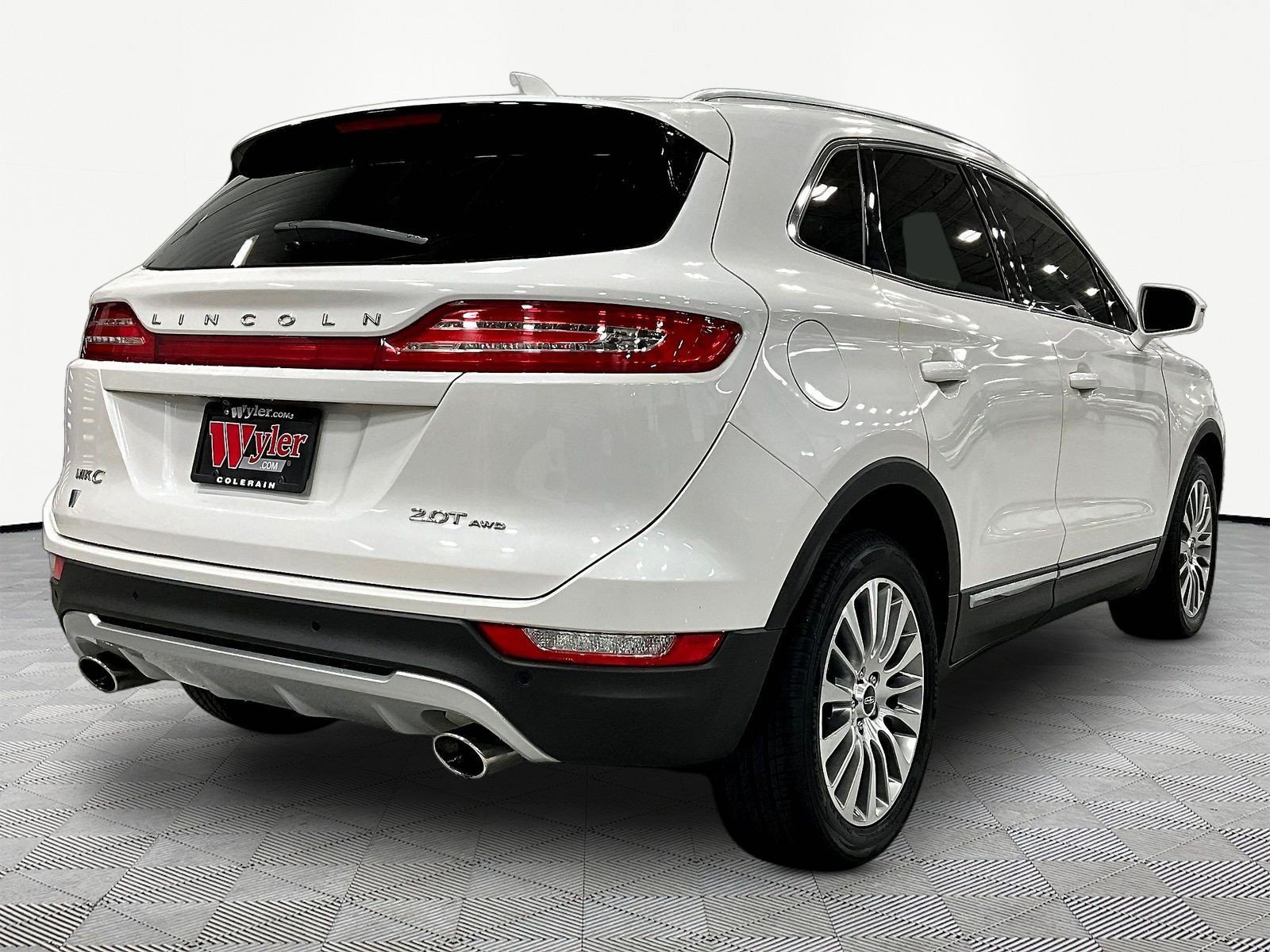 Used 2017 Lincoln MKC Reserve w/ Technology Package AWD/4WD image 6