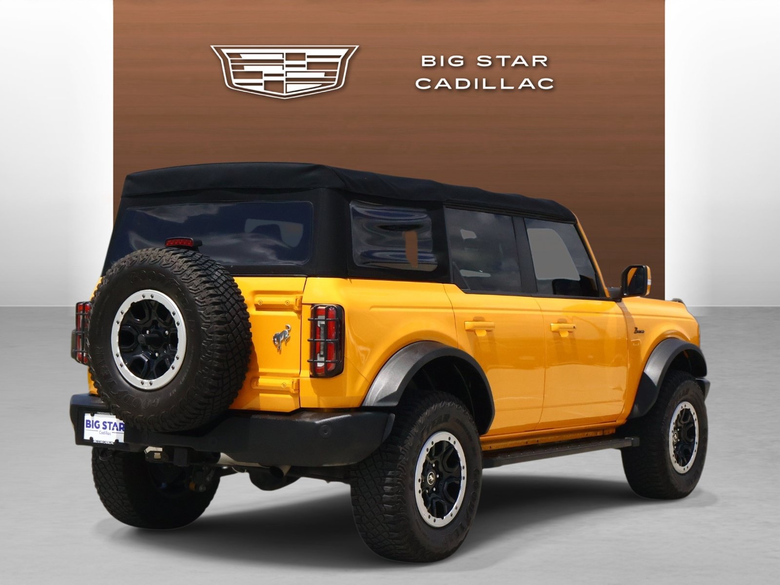 Used 2022 Ford Bronco Outer Banks w/ Sasquatch Package AWD/4WD image 5