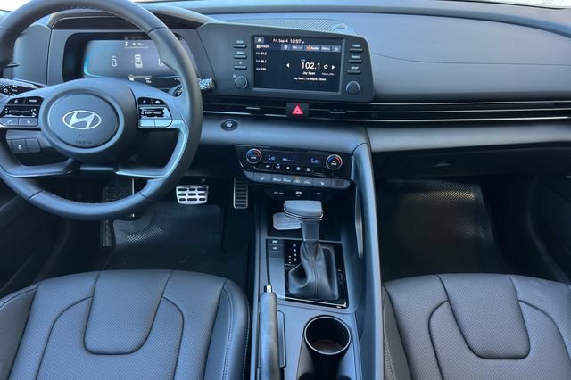 New 2026 Hyundai Elantra SEL Sport FWD image 12