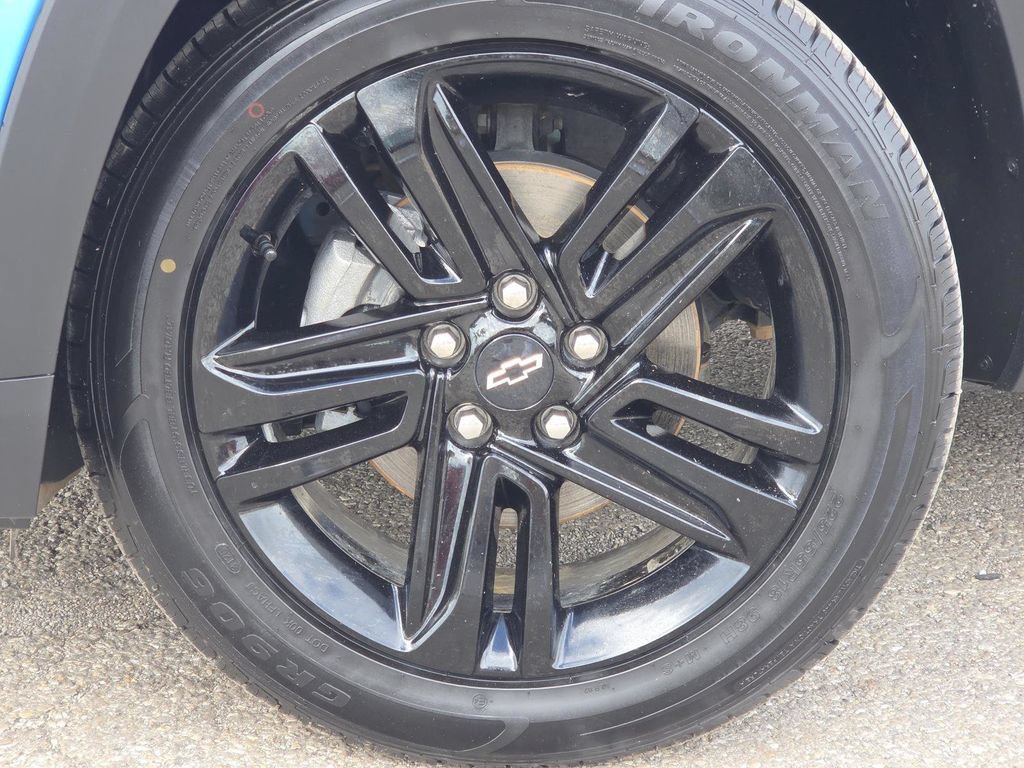 Used 2025 Chevrolet Trax ACTIV w/ Sunroof Package FWD image 10