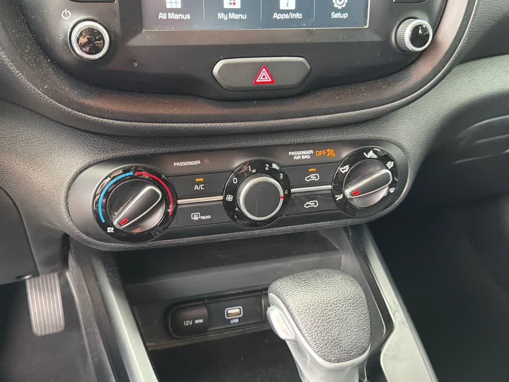 Used 2021 Kia Soul LX FWD image 28