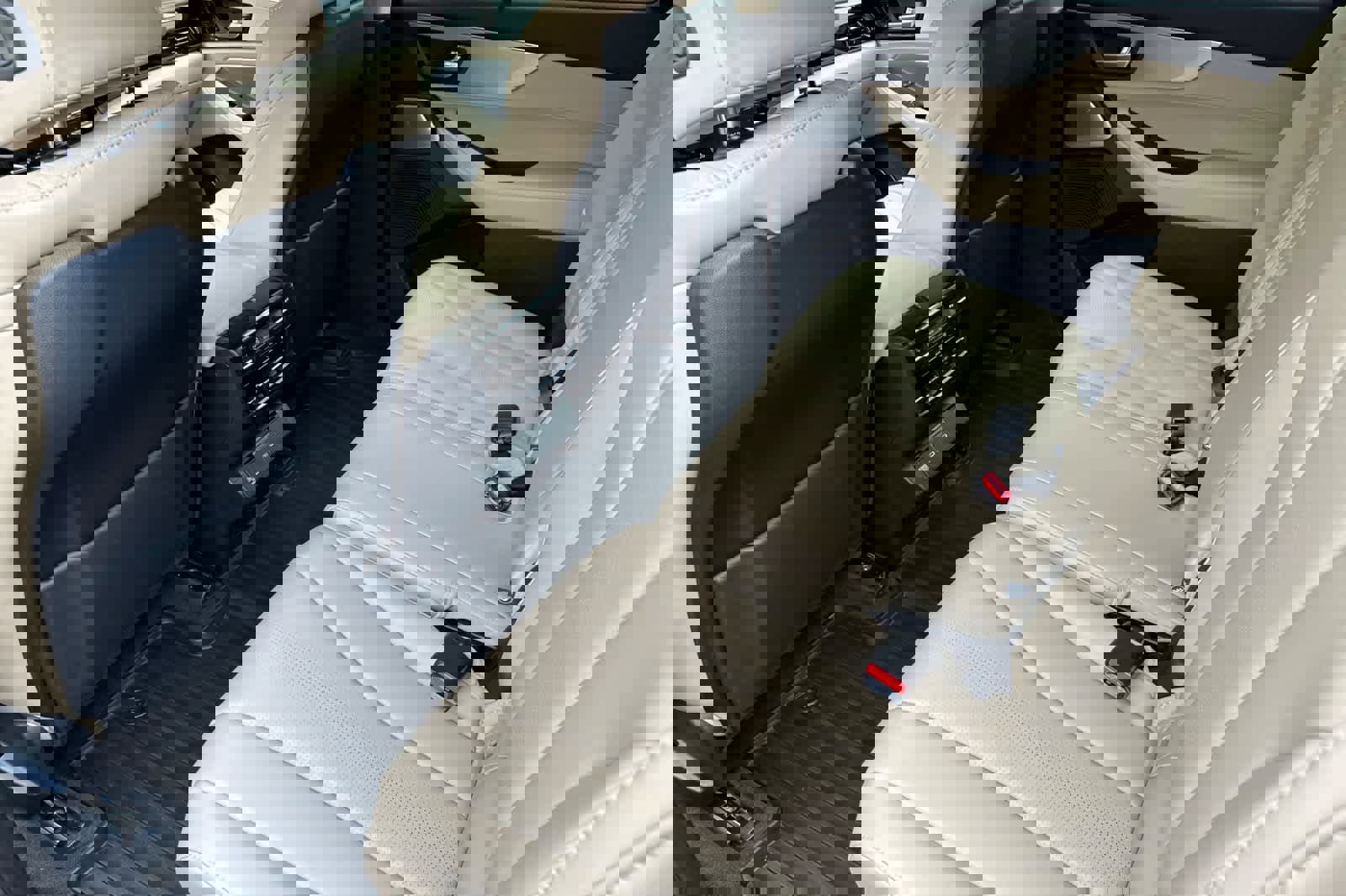 Used 2025 Acura MDX SH-AWD w/ Technology Package image 12