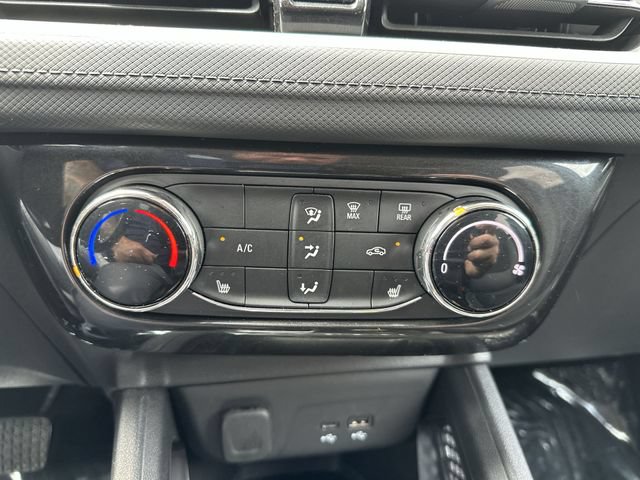Certified 2024 Chevrolet TrailBlazer LT w/ LT Cold Weather Package FWD image 19