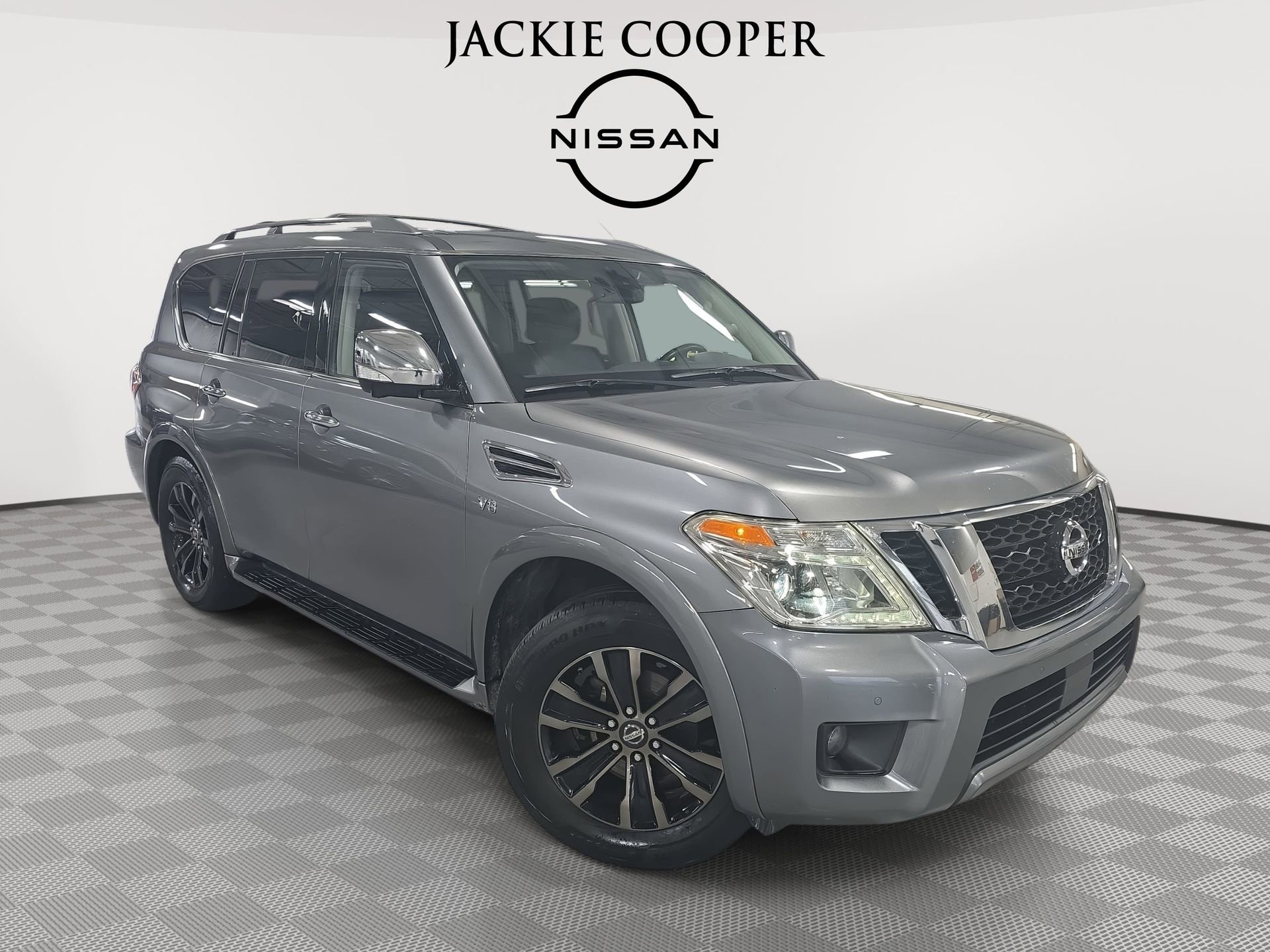 Used 2020 Nissan Armada Platinum w/ Captain's Chairs Package image 3