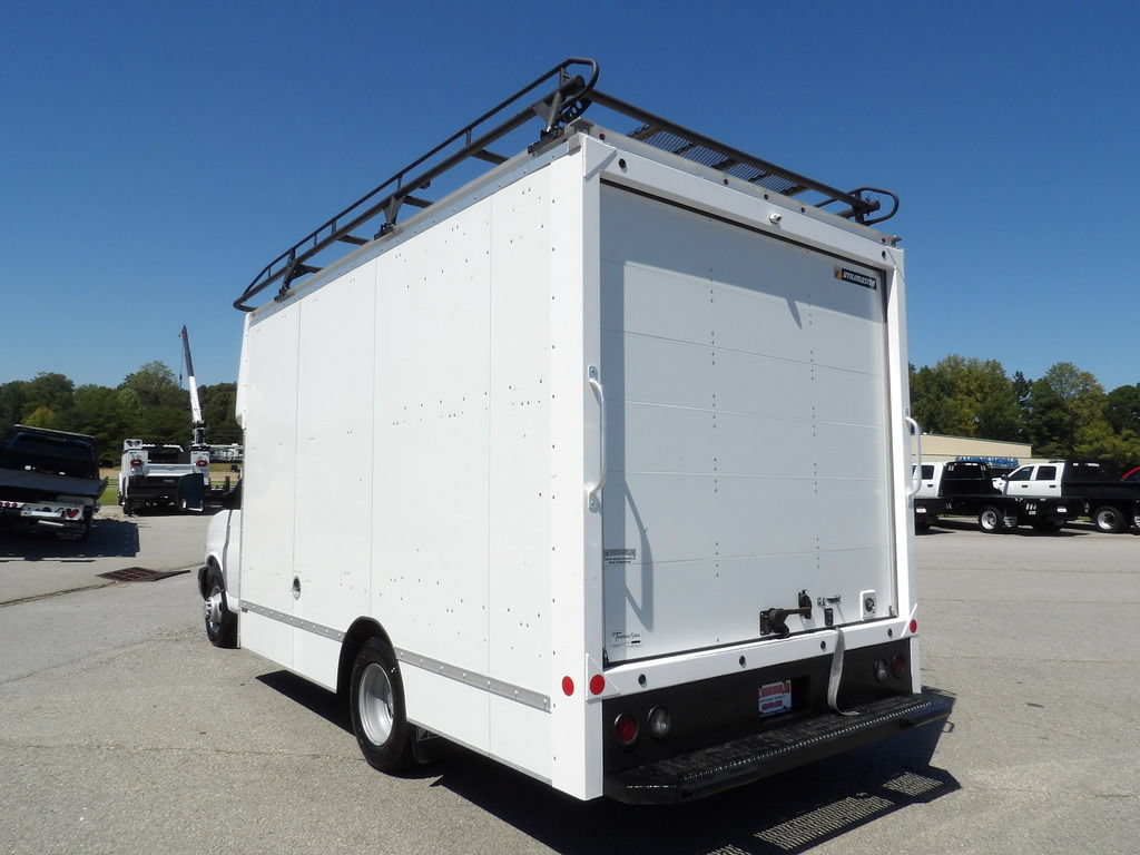 Used 2021 Chevrolet Express 3500 w/ Power Convenience Package RWD image 5