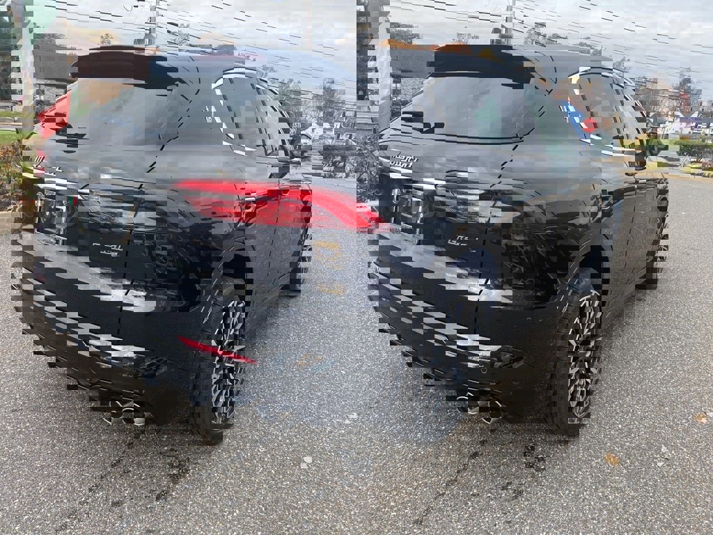 New 2025 Maserati Grecale GT image 6