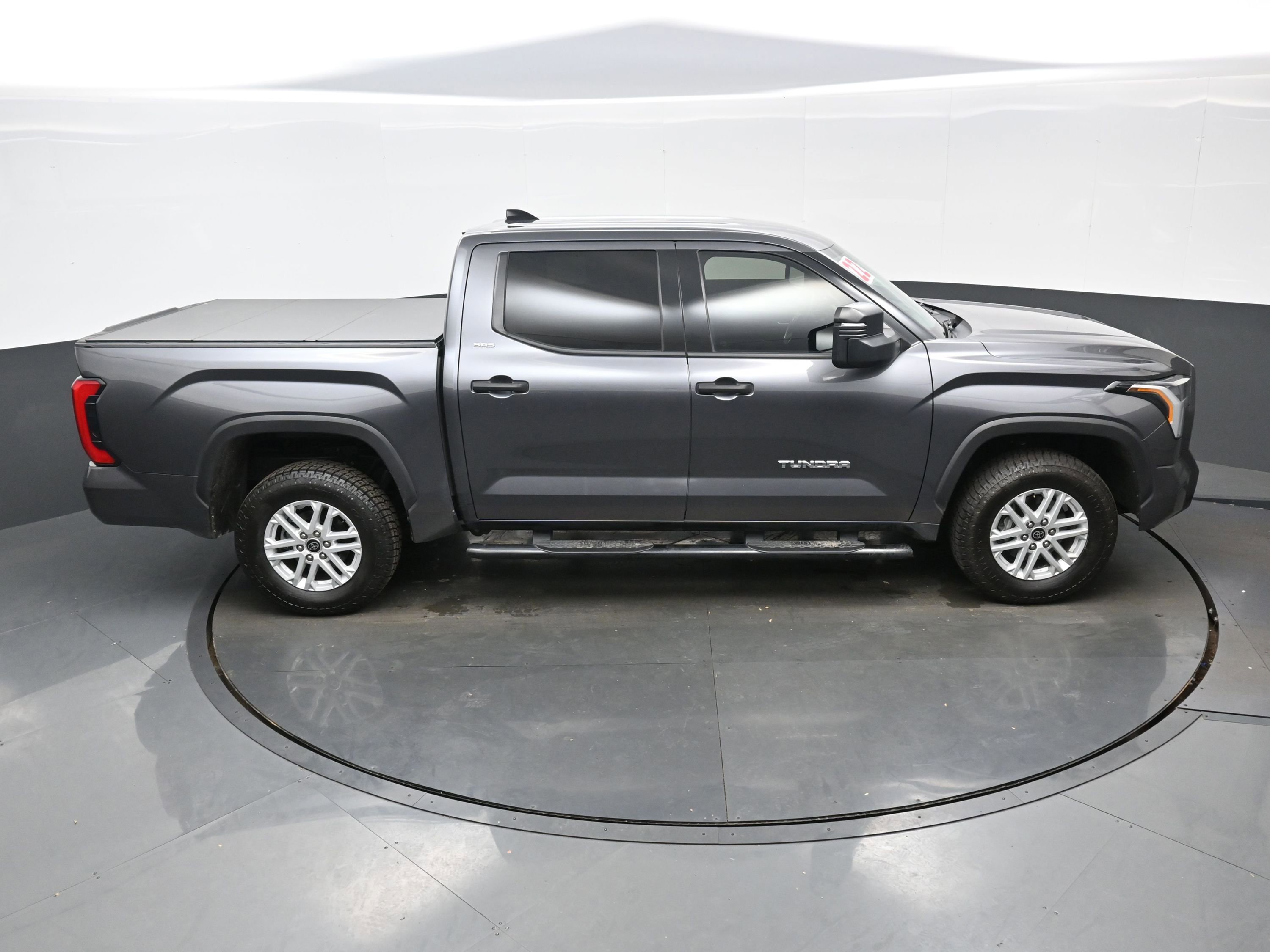 Used 2022 Toyota Tundra SR5 image 40
