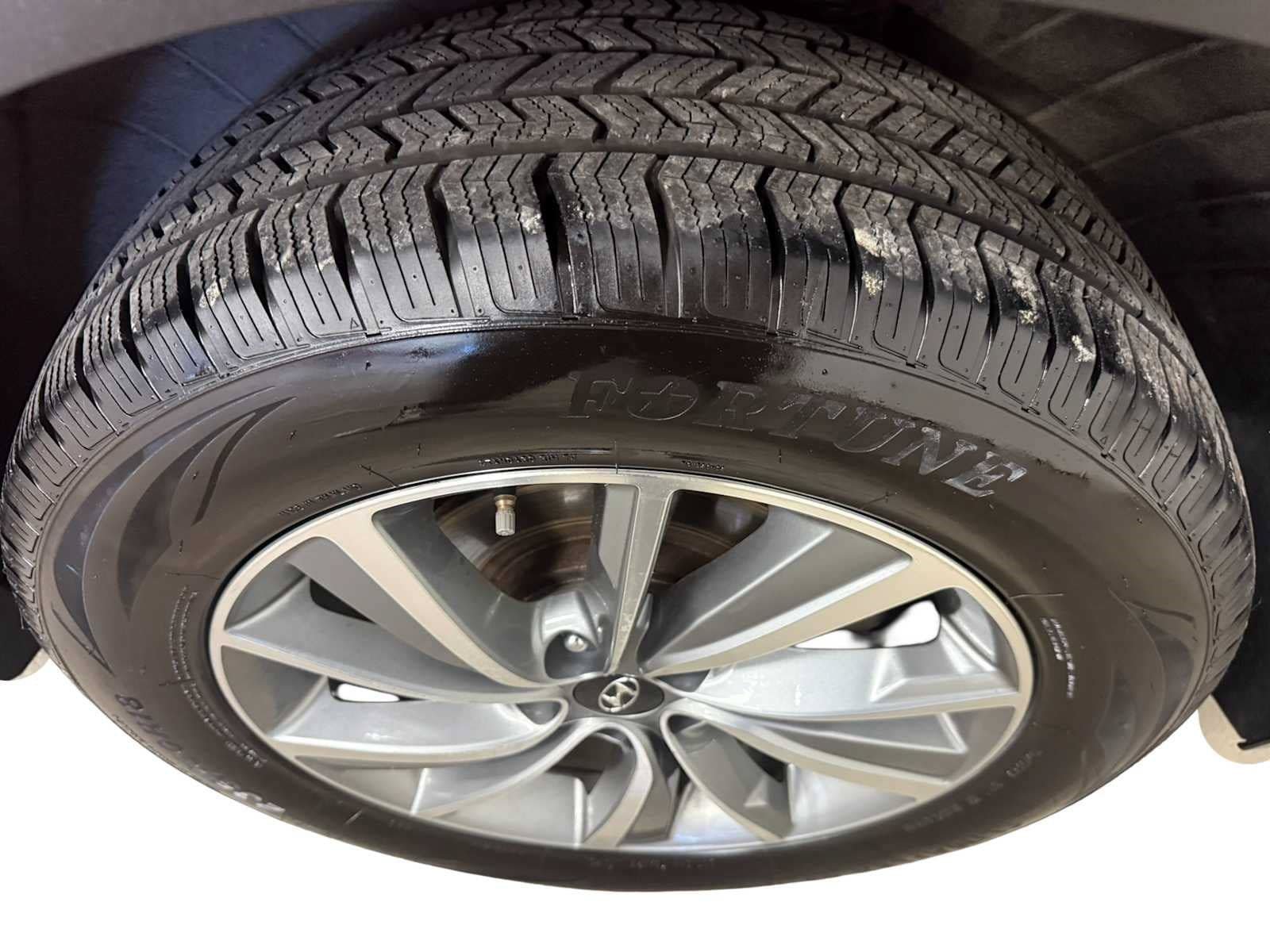 Used 2020 Hyundai Santa Fe SEL w/ Convenience Package AWD/4WD image 9