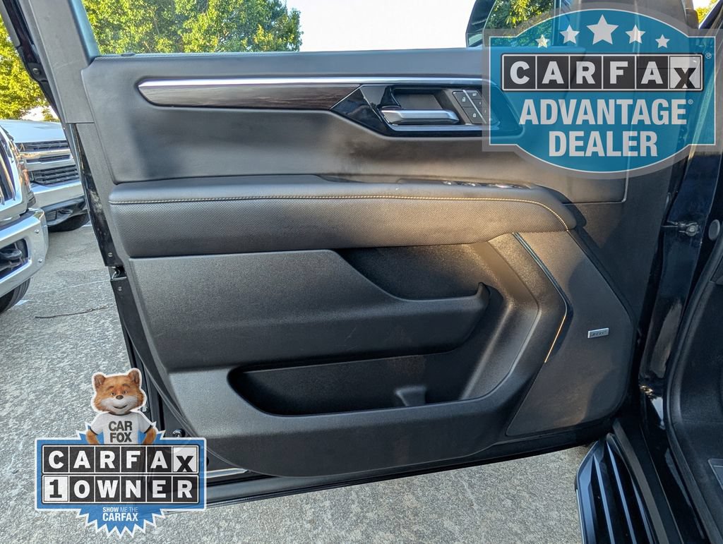 Certified 2025 Chevrolet Tahoe Premier RWD image 16