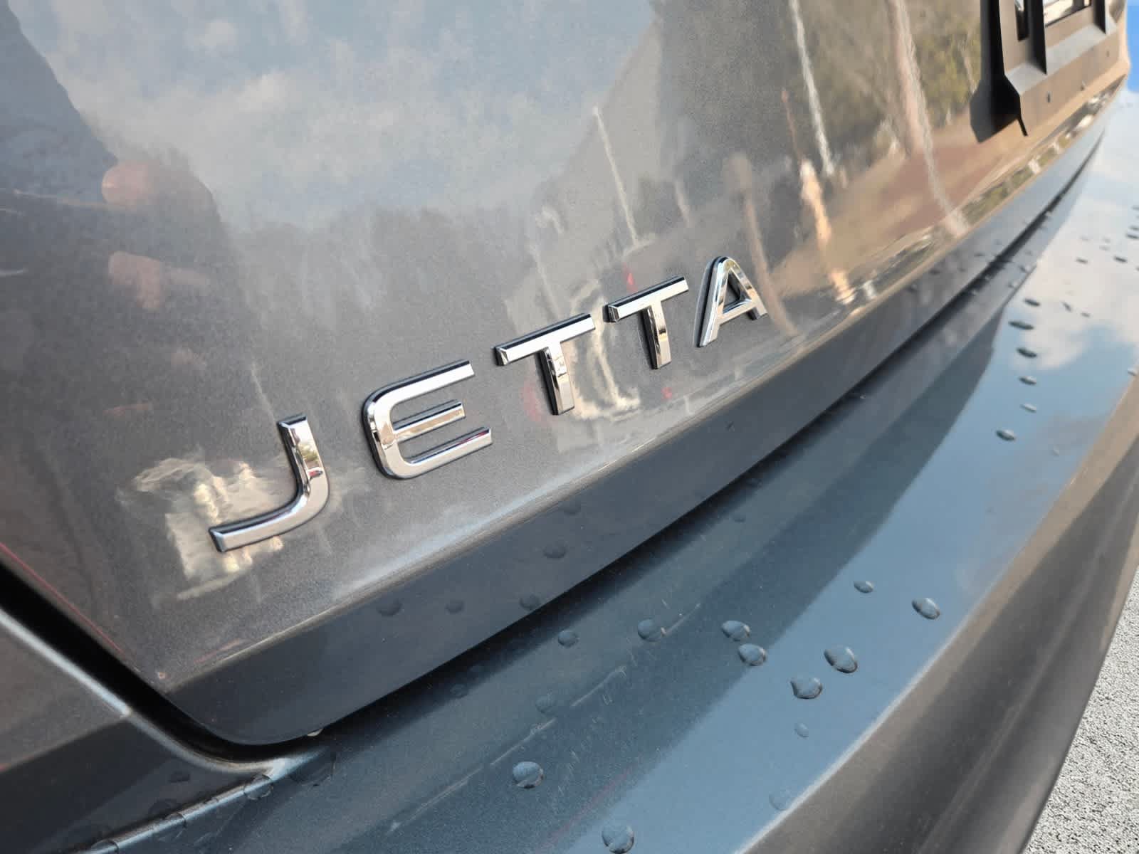 Certified 2024 Volkswagen Jetta SE FWD image 8