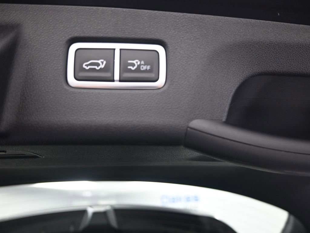 Certified 2025 Kia Sorento SX Prestige w/ Sage Leather Package image 40