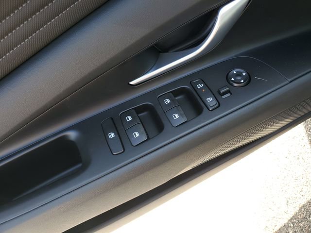 New 2026 Hyundai Elantra Limited image 20