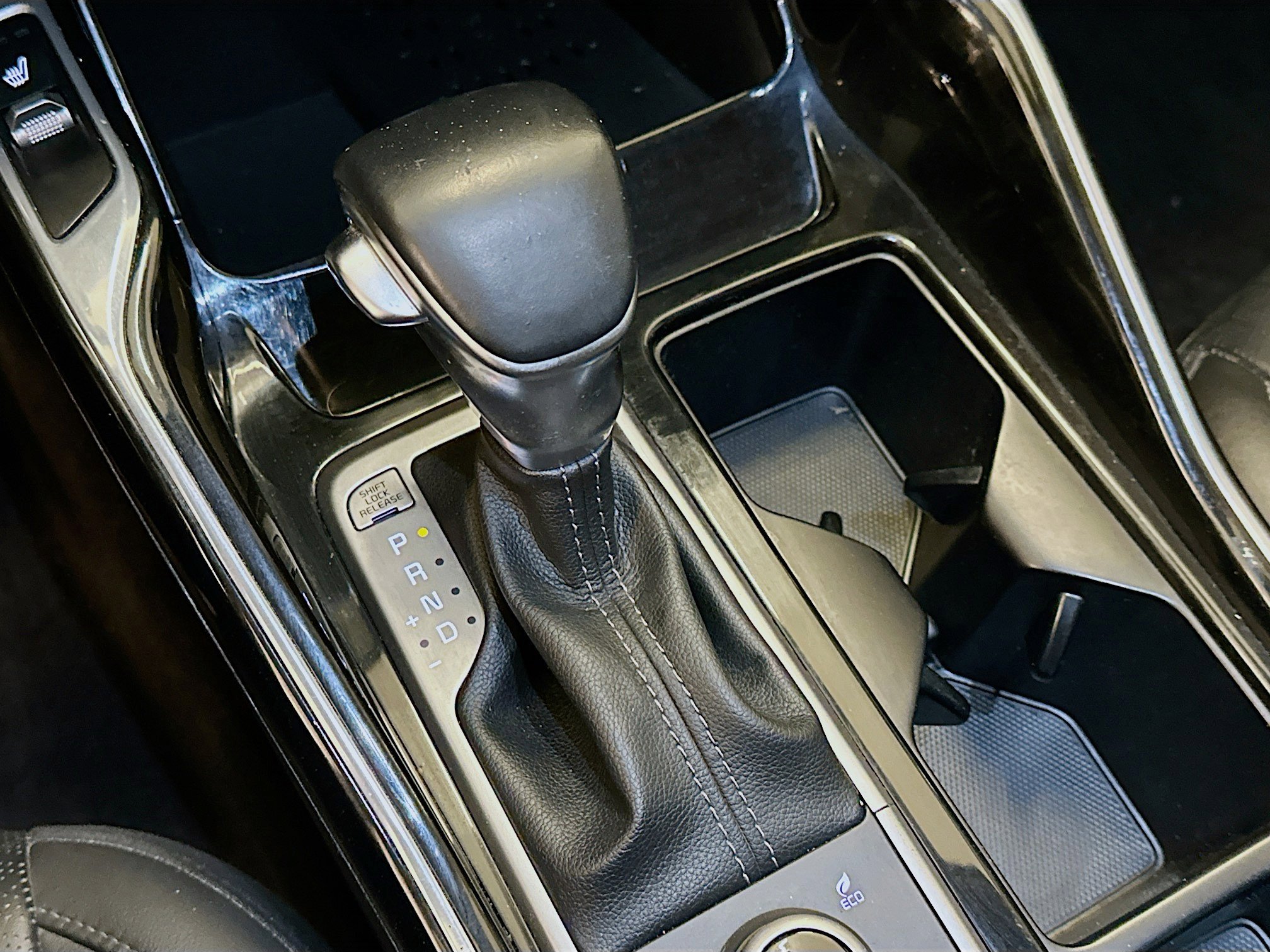 Used 2022 Kia Sorento SX image 25