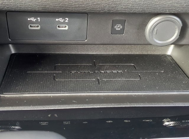 New 2026 Mitsubishi Outlander AWD image 28
