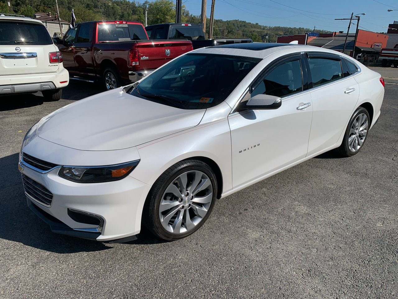 Used 2017 Chevrolet Malibu Premier w/ Premier Sun and Wheel Package image 2