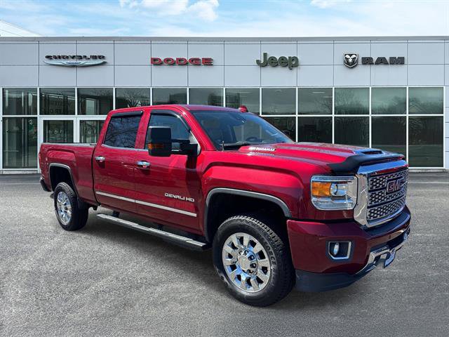 Used 2019 GMC Sierra 2500 Denali w/ Duramax Plus Package AWD/4WD image 1