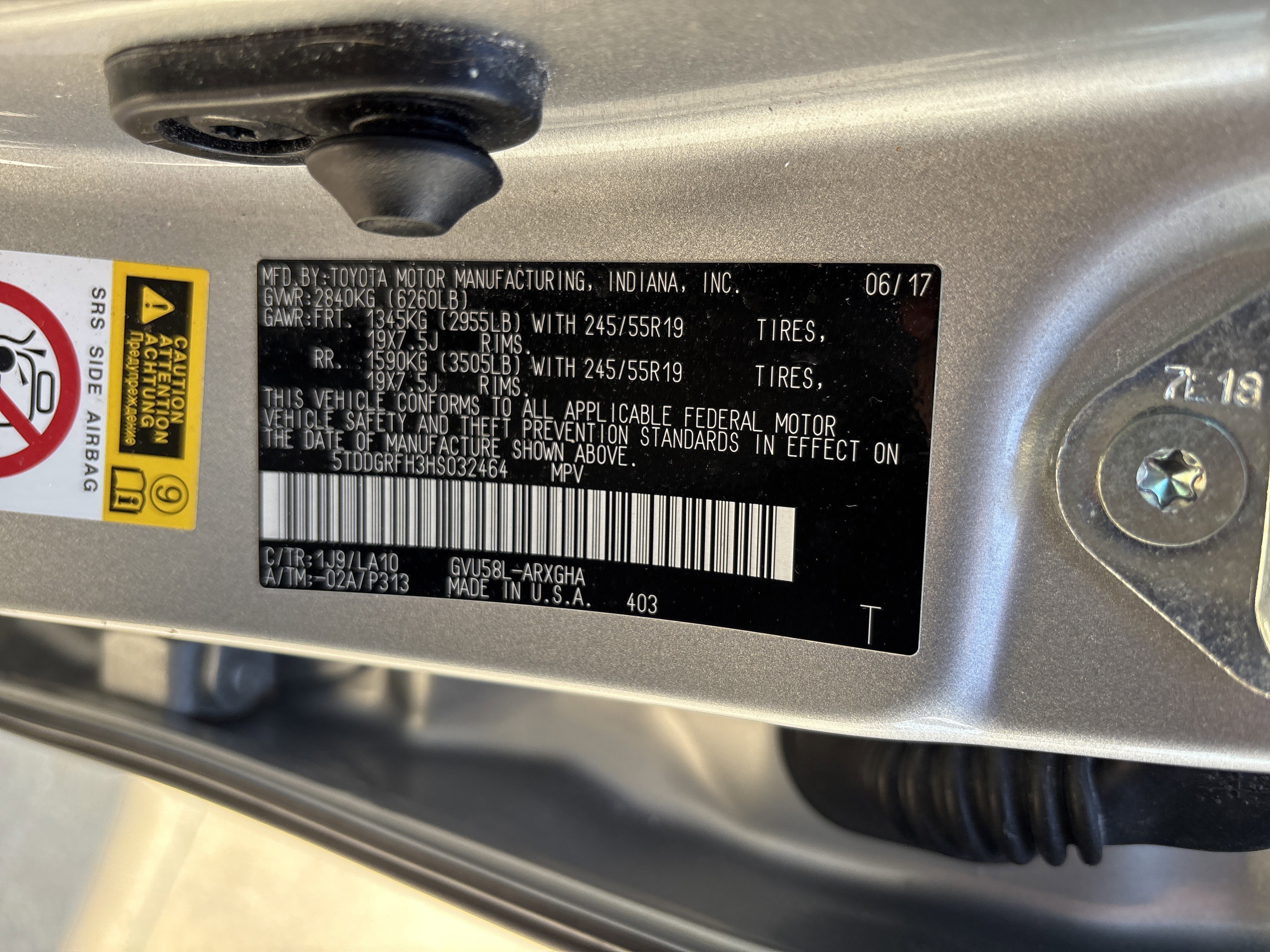 Used 2017 Toyota Highlander Limited AWD/4WD image 35
