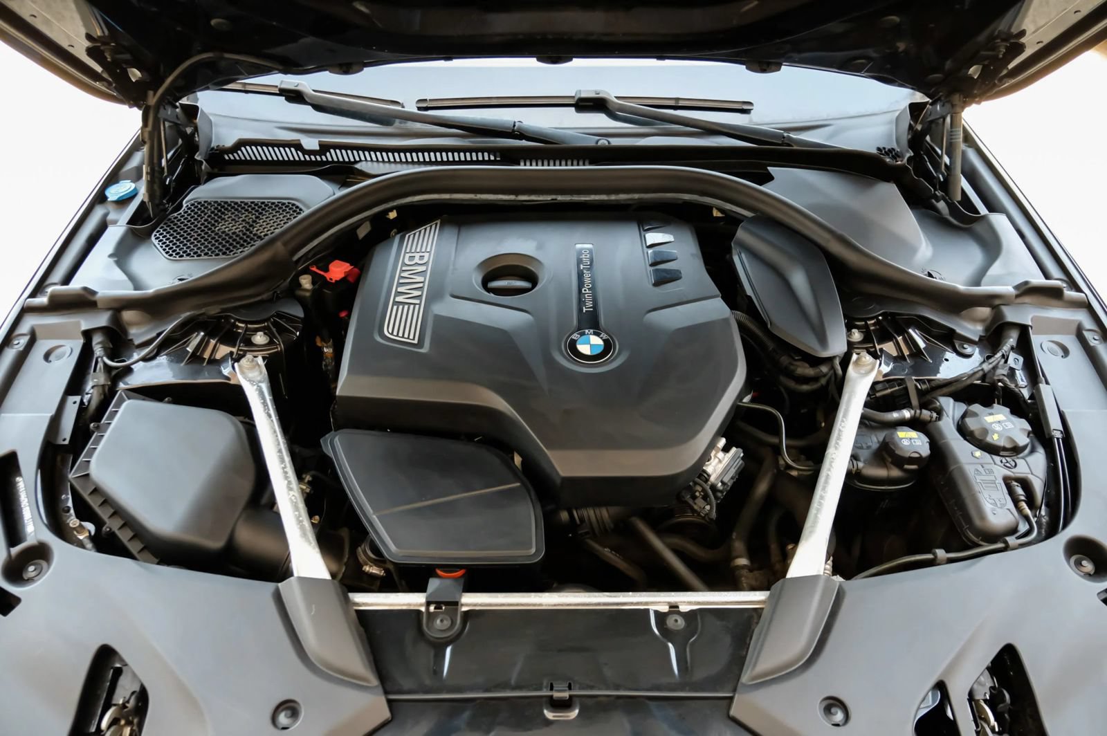 Used 2018 BMW 530i RWD image 61