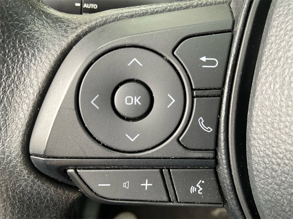 Used 2024 Toyota RAV4 XLE image 32