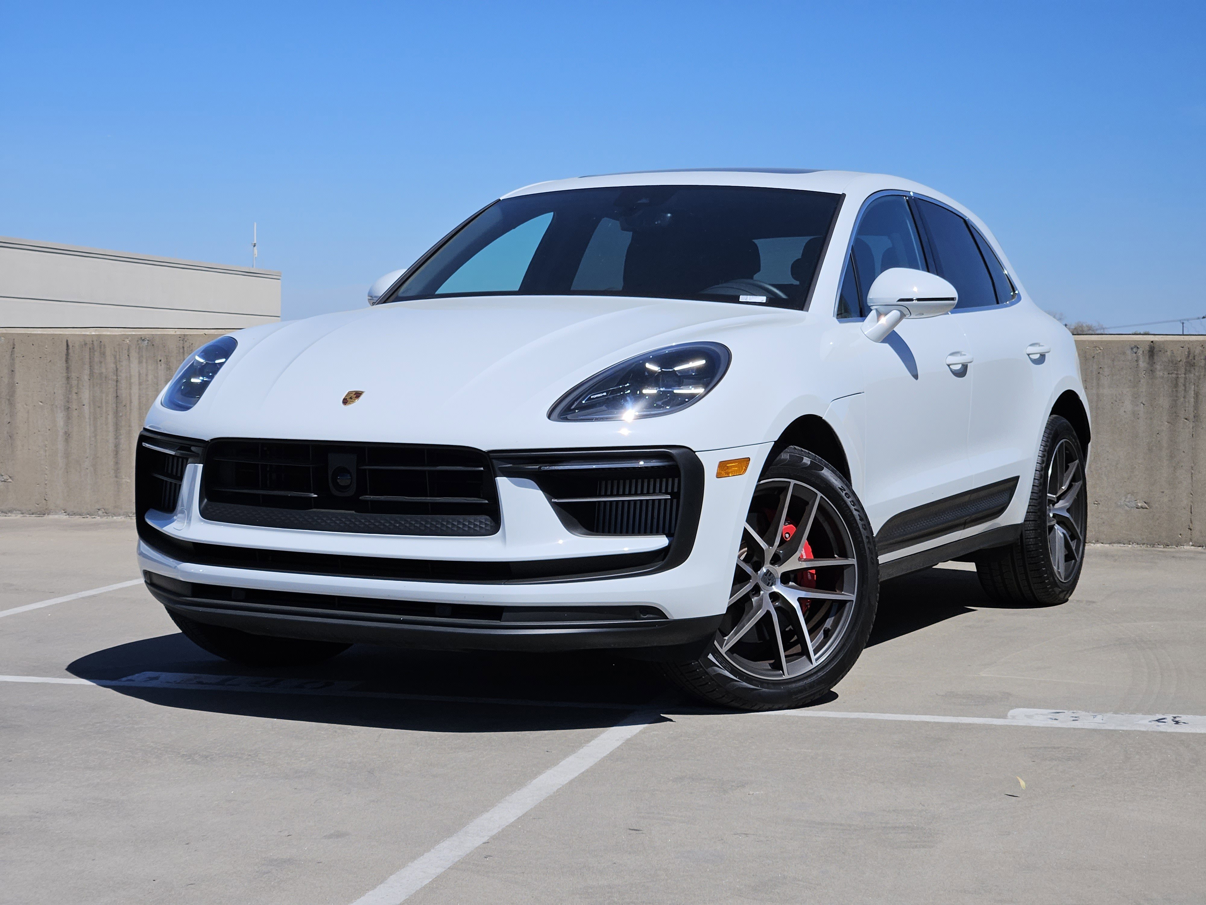 Used 2025 Porsche Macan S image 1