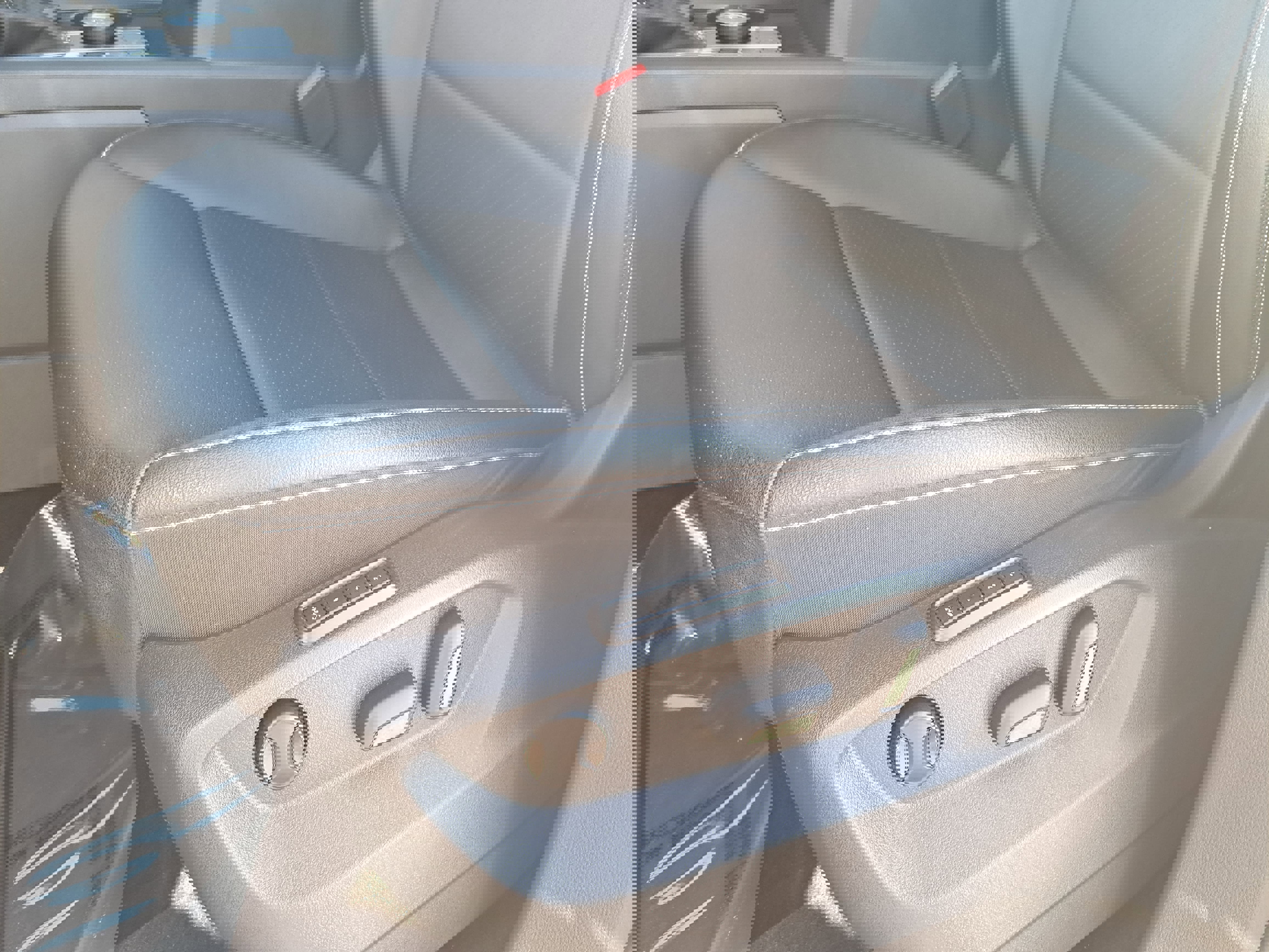 Certified 2023 Volkswagen Atlas SEL AWD/4WD image 28