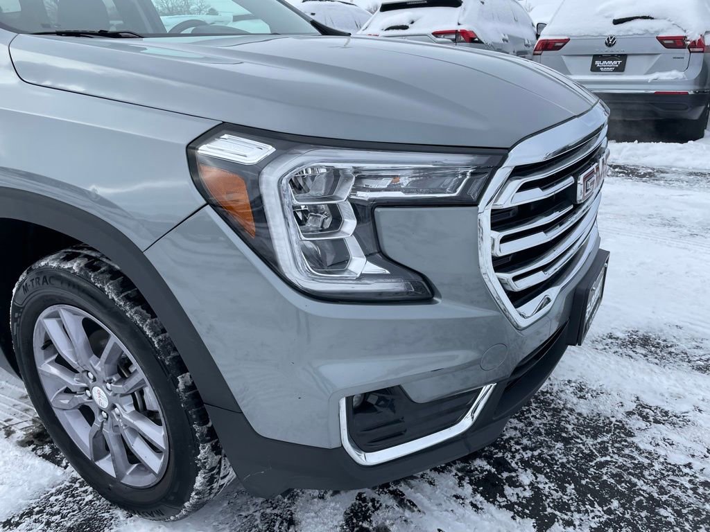 Used 2023 GMC Terrain SLT image 26
