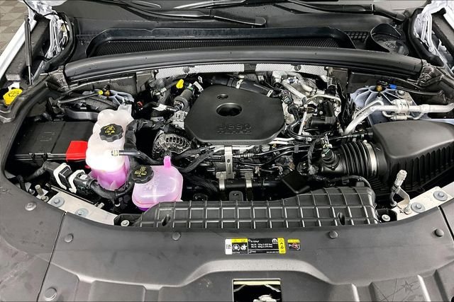 New 2026 Jeep Grand Cherokee L Summit AWD/4WD image 2