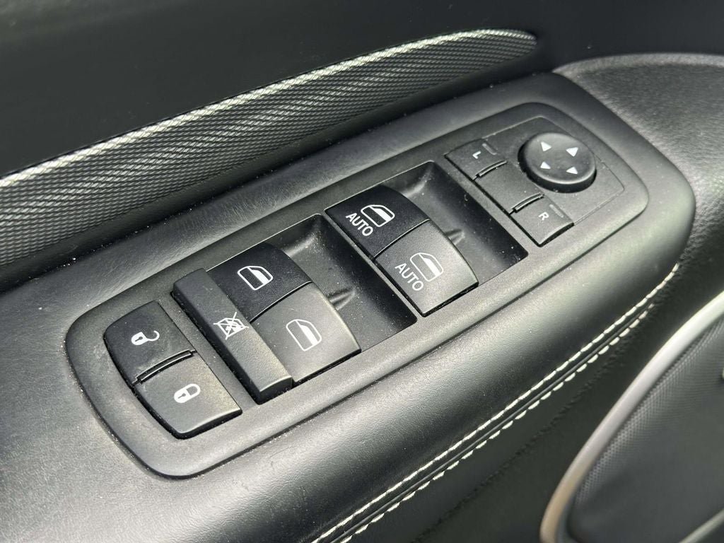 Used 2018 Dodge Durango SRT w/ SRT Interior Appearance Group image 20
