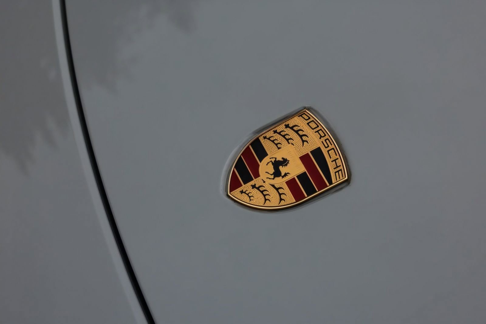 Used 2025 Porsche 718 Cayman RWD image 34
