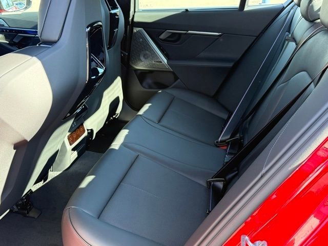 New 2026 BMW M5 w/ Carbon Package image 25