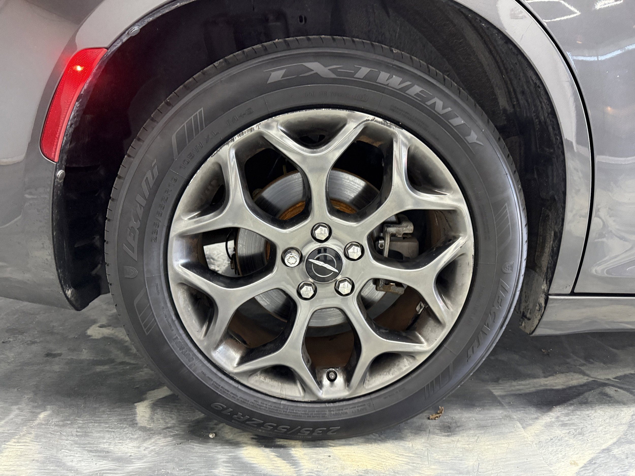 Used 2017 Chrysler 300 S image 24