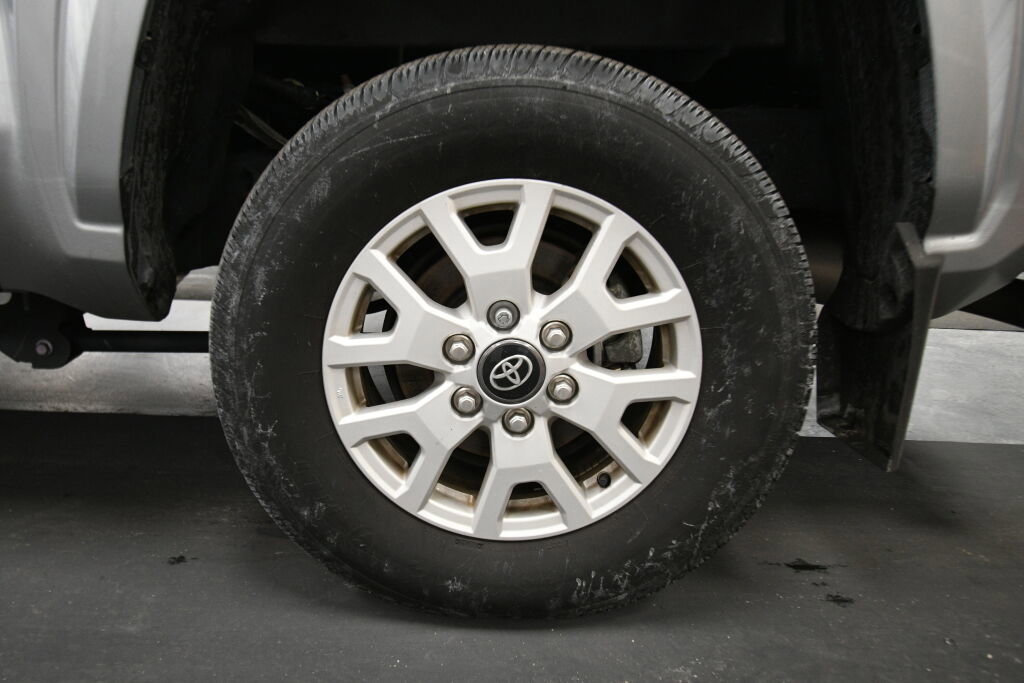 Used 2024 Toyota Tacoma SR5 image 30