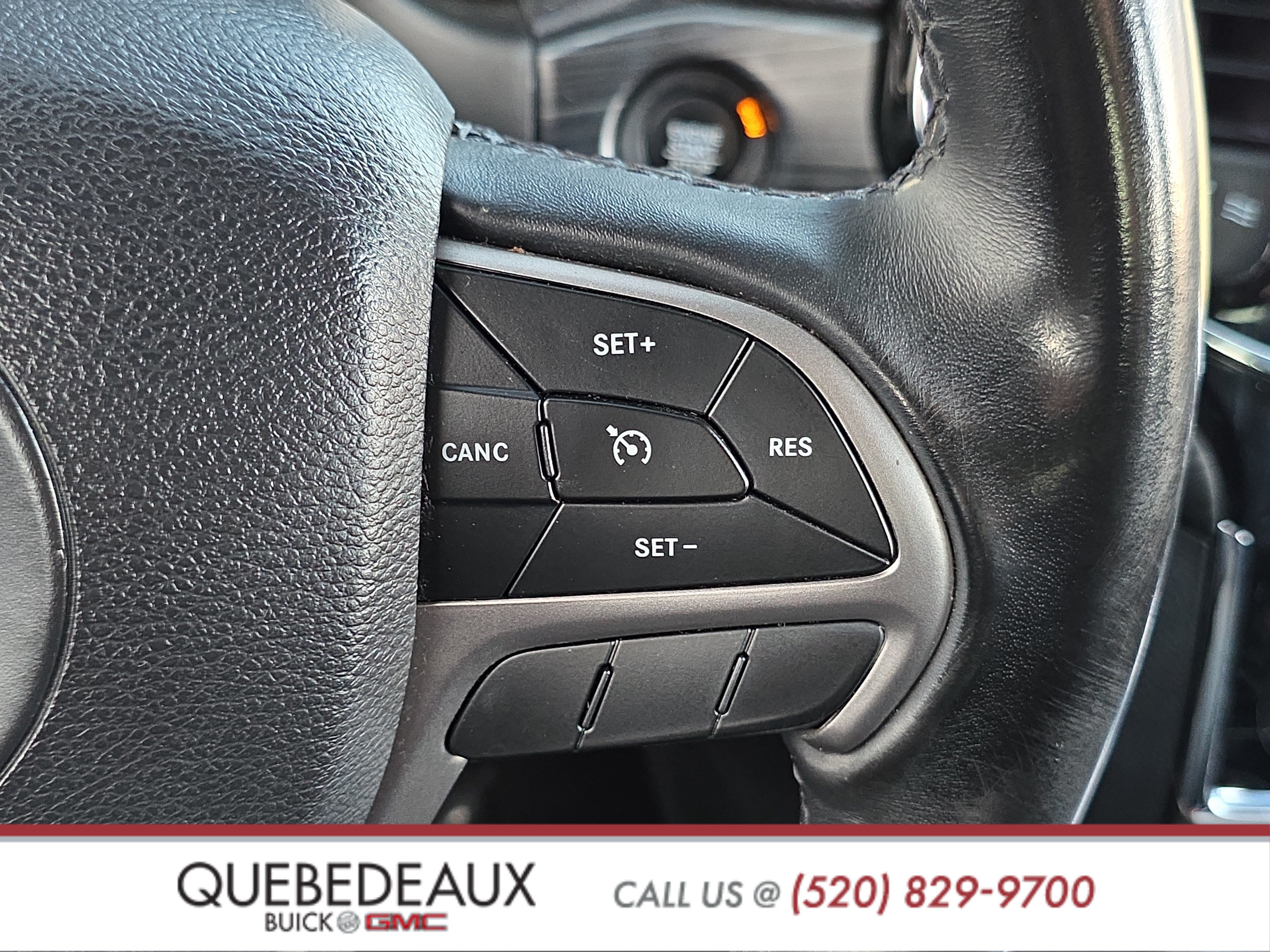 Used 2020 Jeep Grand Cherokee Laredo w/ Laredo X Package RWD image 13